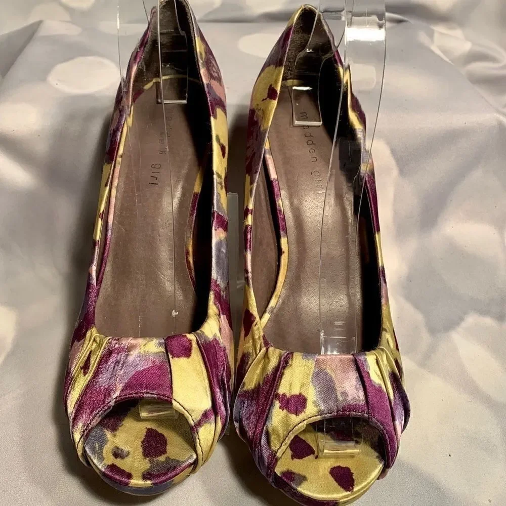 KABOBY PEEP TOE by MADDEN GIRL 4” HEEL SIZE 8
